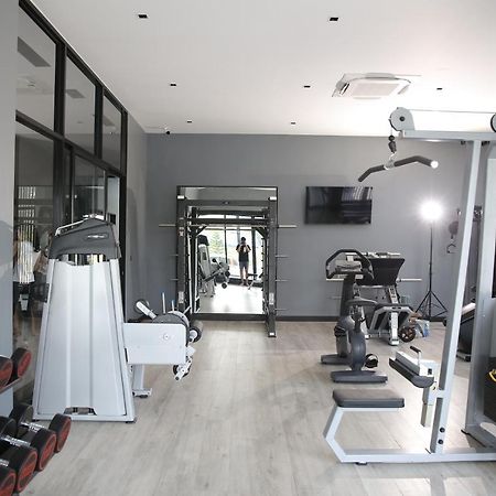 Club45 Hotel Kham Yai Buitenkant foto